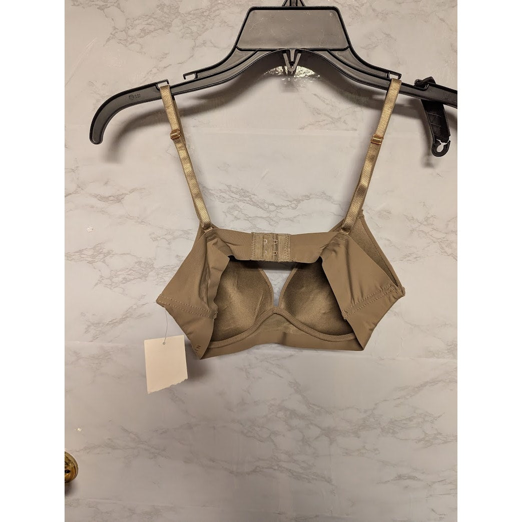Danskin Intimates Size 34 B Taupe adjustable straps lightweight No underwire