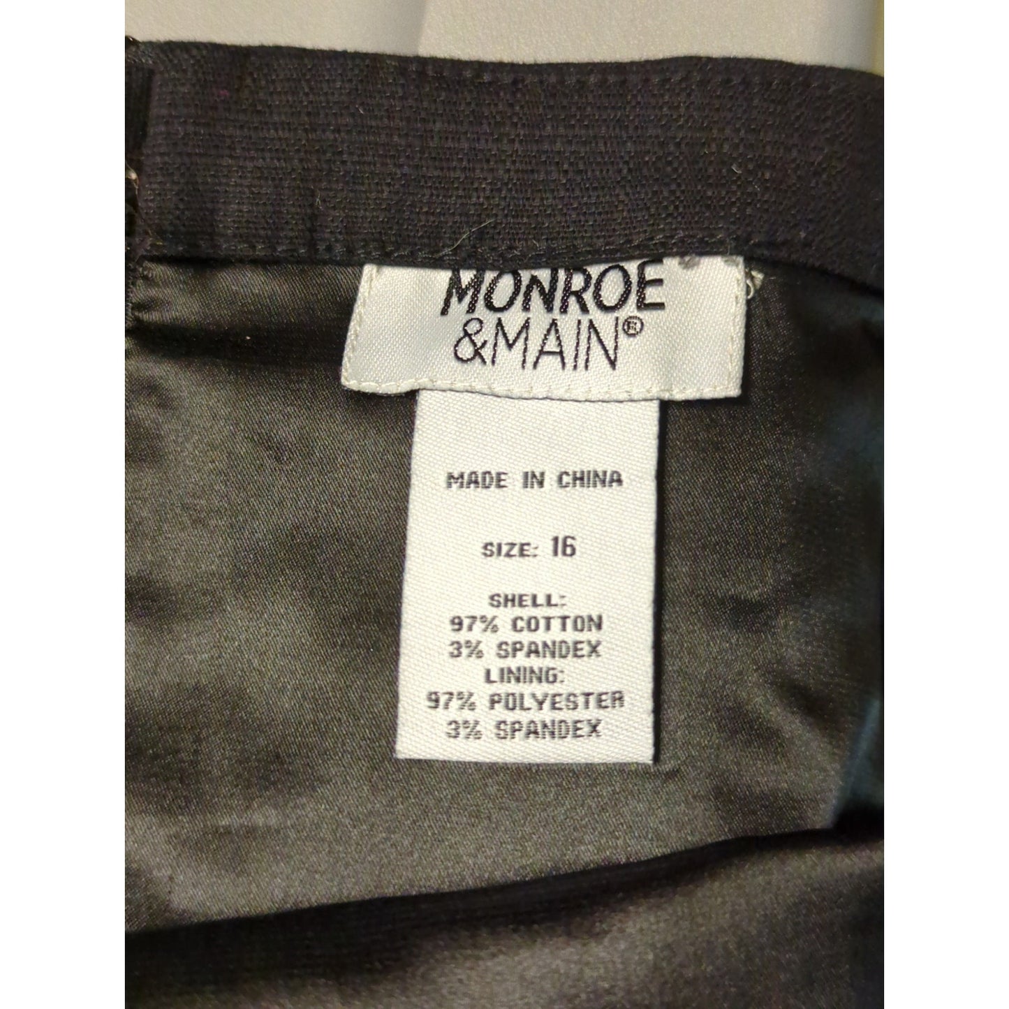 Monroe & main 2 pc. Skirt Set Size 16 Black White Abstract wiggle career avant