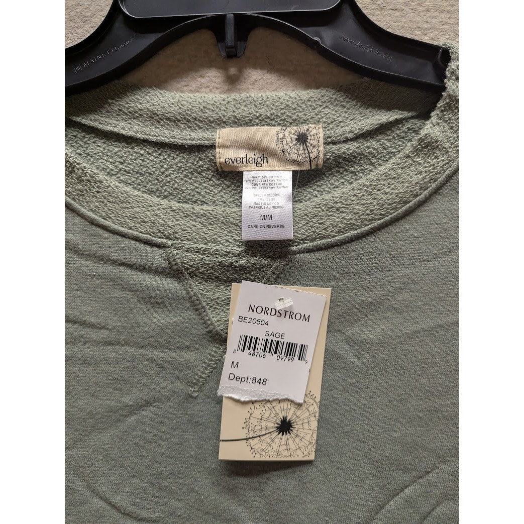 Everleigh Sage Green Size Medium Sweatshirt Womens Long Sleeve Crew Neck