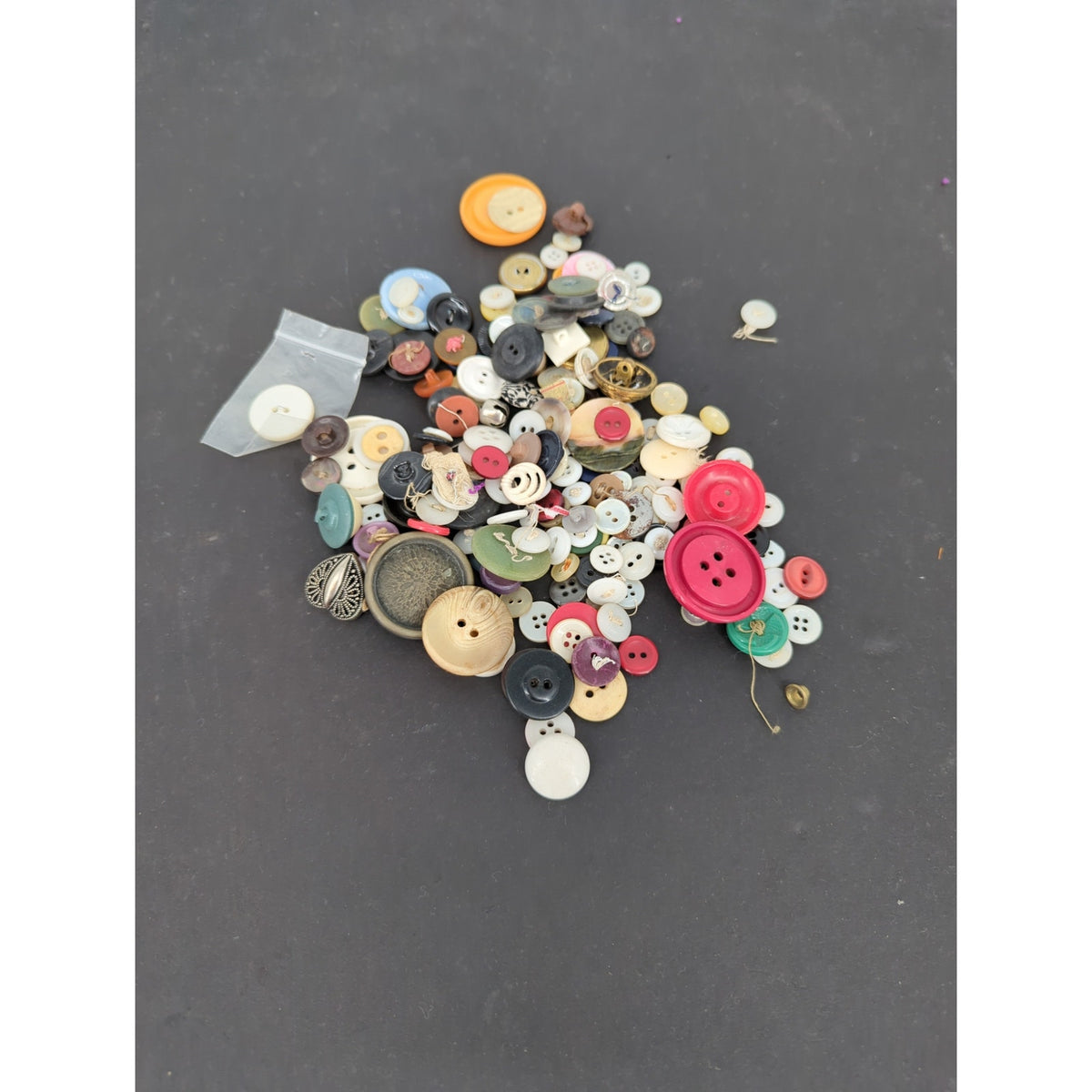 Huge 3 lb Lot Vintage to Modern Miscellaneous Sewing Buttons Craft Mix
