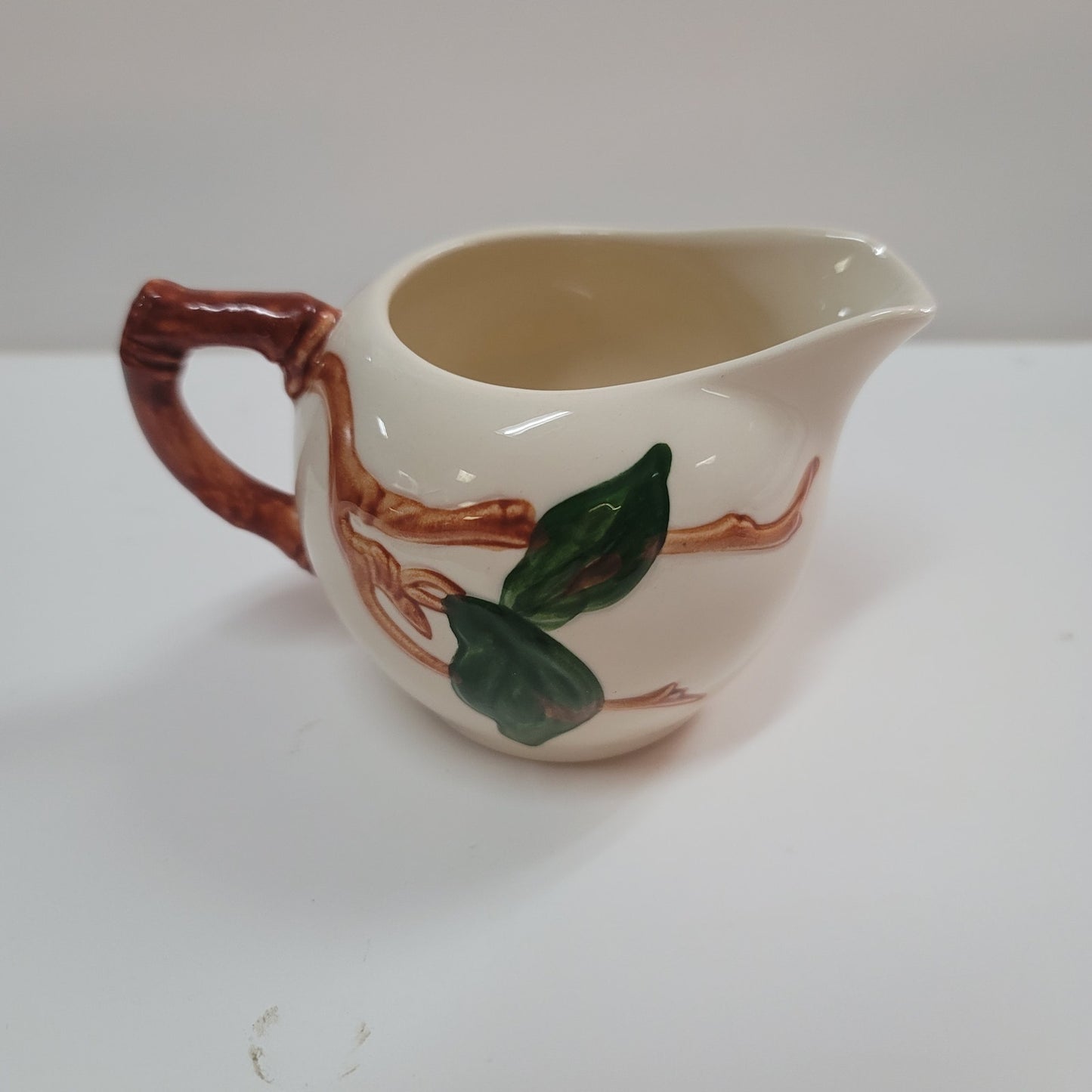 FRANCISCAN VINTAGE SYRUP JUG PITCHER CREAMER Apple USA Backstamp