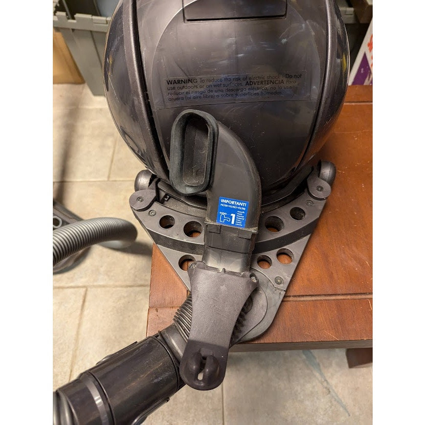 Dyson DC 39 Big Ball Canister Vacuum no attachments WORKS
