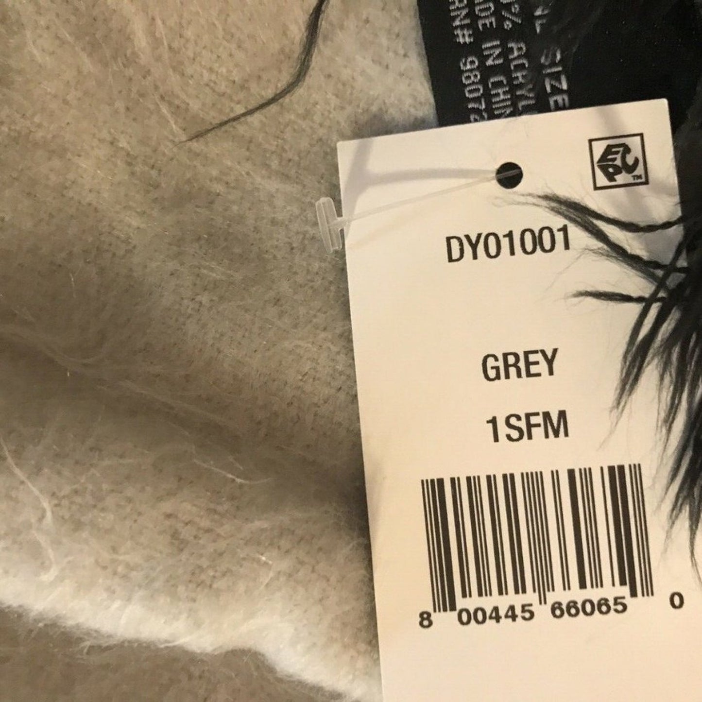 DKNY Donna Karen NY WOVEN OMBRE SCARF Grey/Black NEW large Cozy Soft Wrap