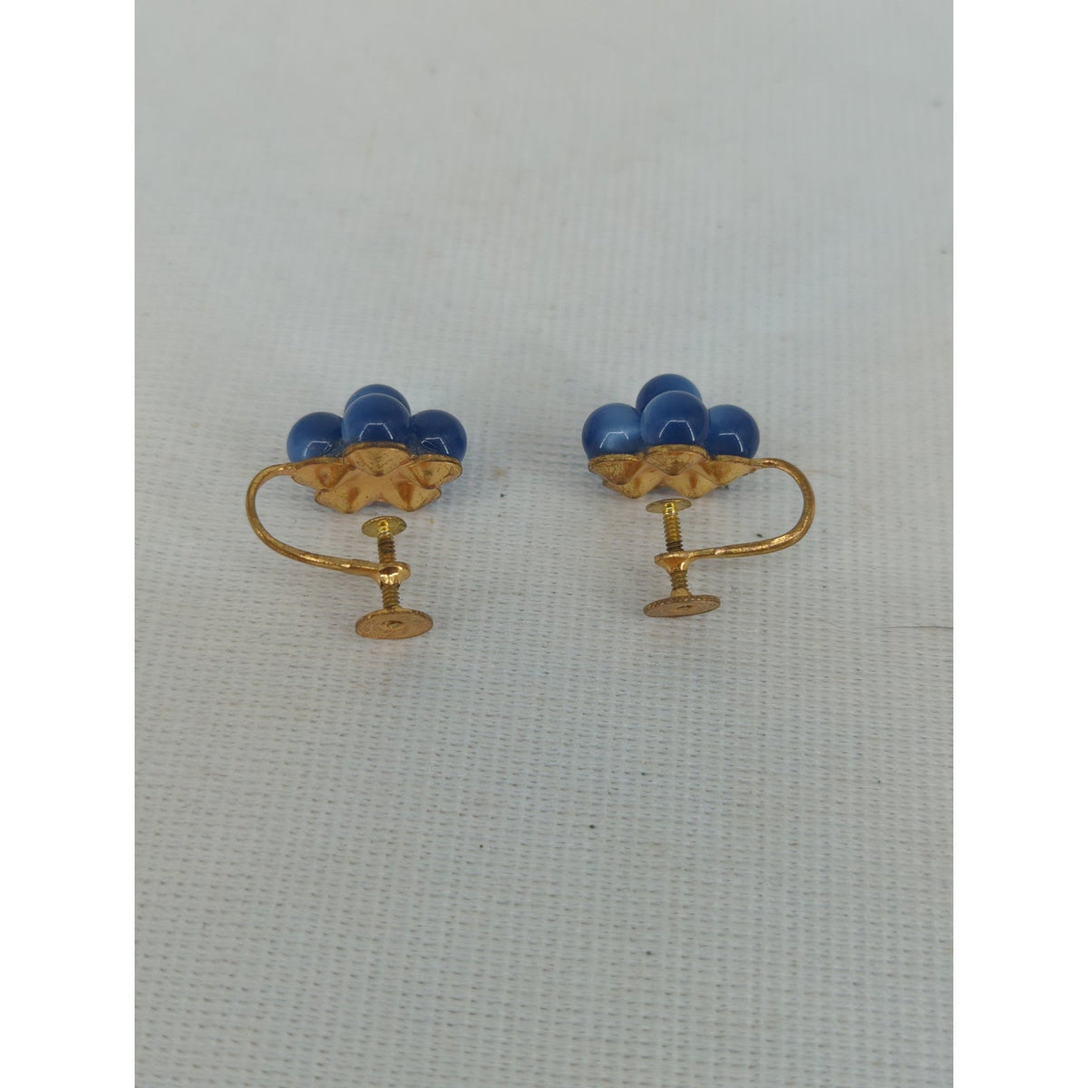 Vintage Mid Century Cobalt Cluster Bead Screw Back Earrings Retro French Country