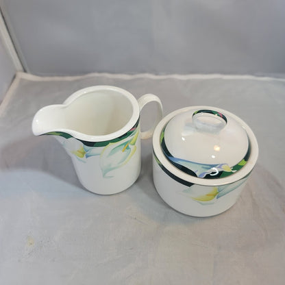 Mikasa Maxima Fine China Cam08 Rue De lis Lily creamer & lidded sugar bowl