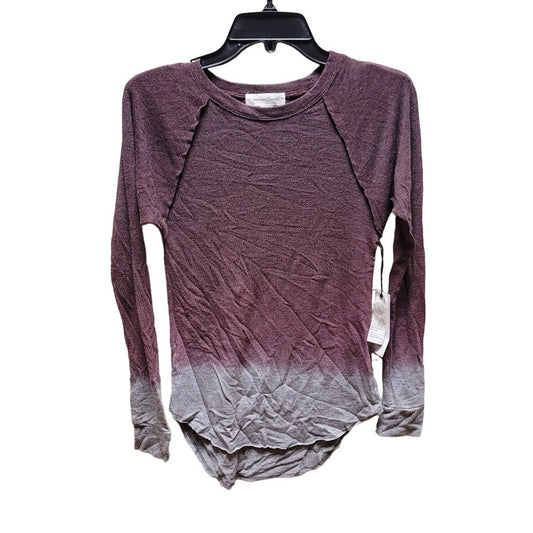 TREASURE & BOND NEW $39 Curved Hem Tee in Burgundy Stem Ombre XS