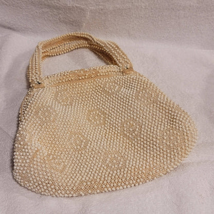 Vintage white cream ivory purse handbag clamp opening lined 1950s Dainty daisy