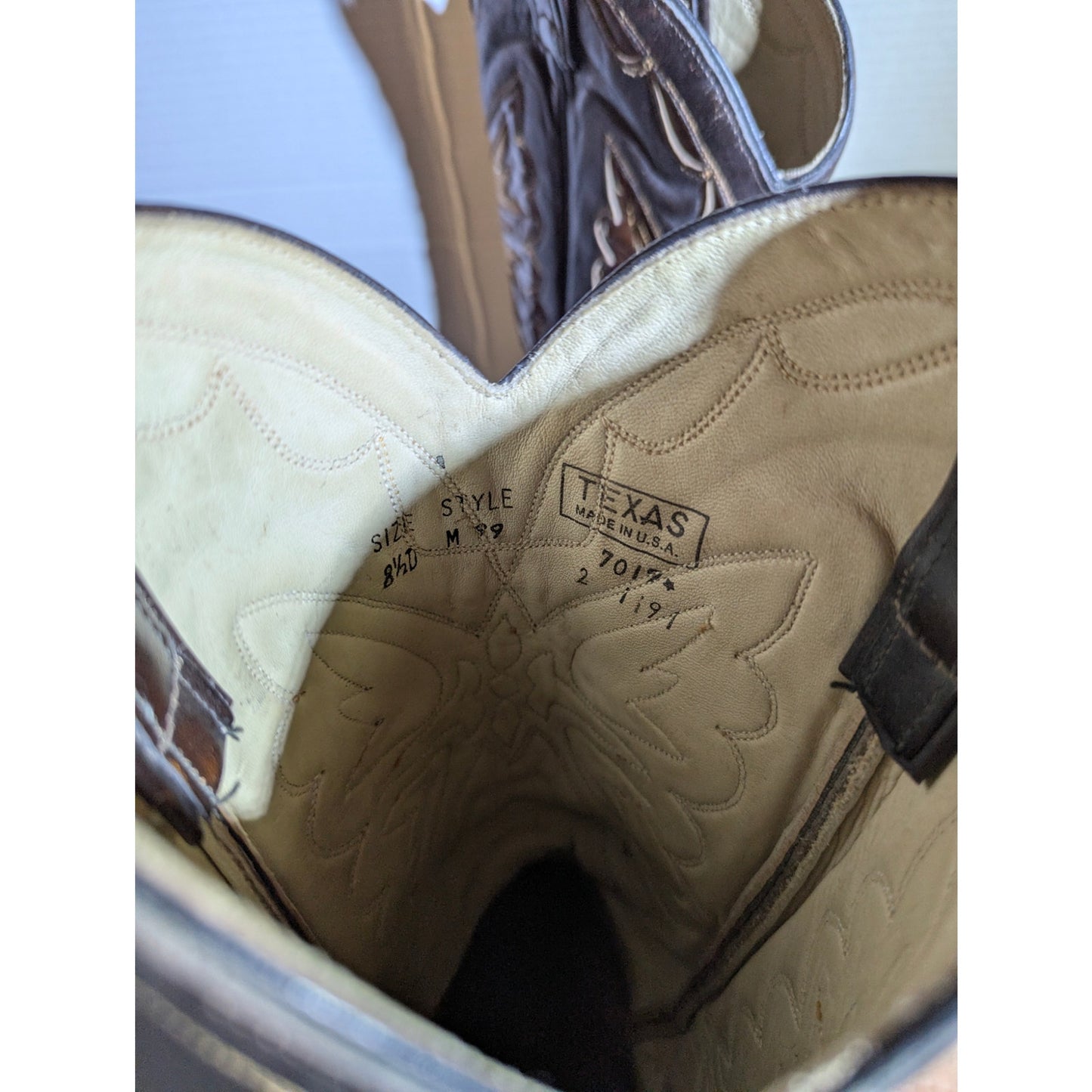 Texas Boot Co. 80's Cowboy boots Size 8.5 D Leather butterfly Style M99