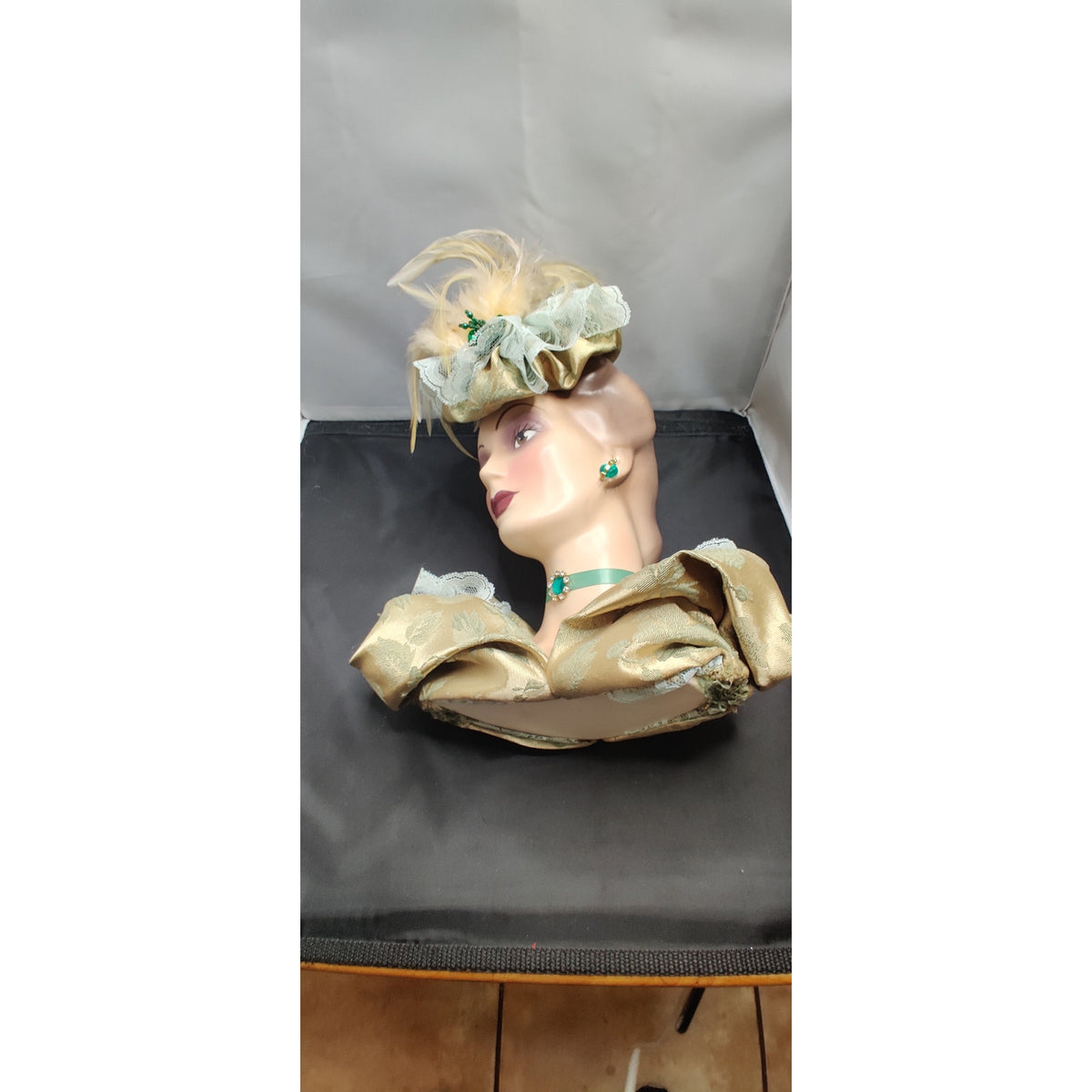 Vintage 10" Glamour Lady HeadVase Planter Fancy Hat Kitsch Ostrich FeathersRARE