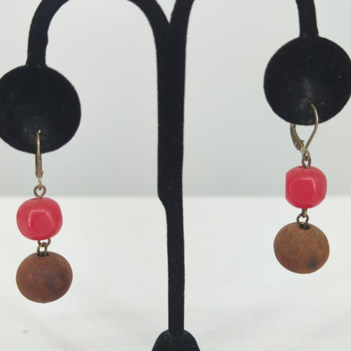 Vintage Red And Brown Beaded Leverback Dangle Earrings Boho