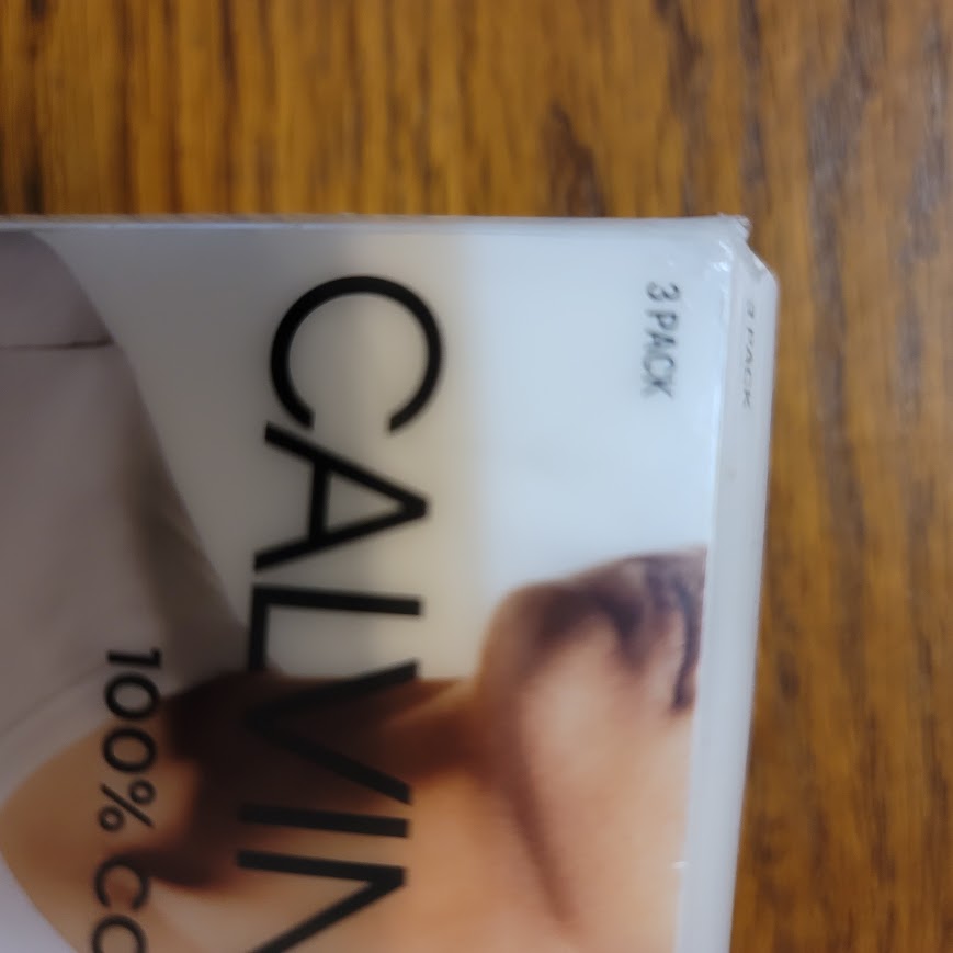 NWT Calvin Klein 100% Cotton Slim Fit V-Neck T-Shirts 3-Pack Medium