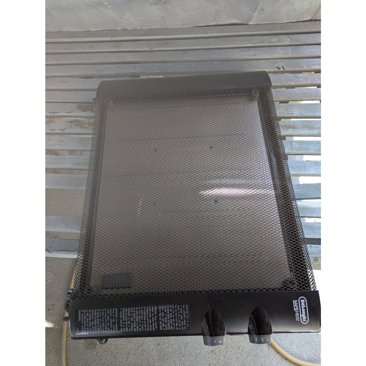 Delonghi Wall mount Heater HMP 1500 120V 60HZ 1500 watts Preowned NICE