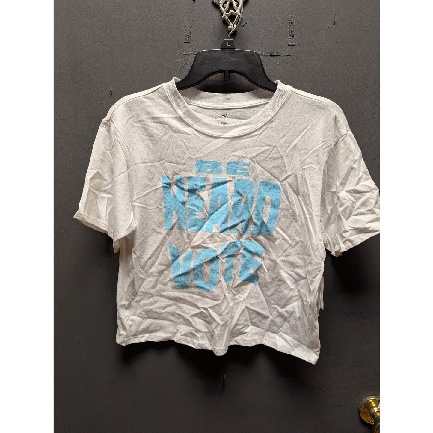 BP. Gray & Blue "Be Heard Vote" Graphic Print Short Sleeve T-Shirt Small NWT