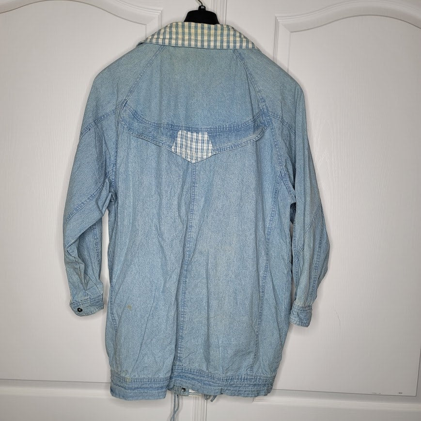 Vintage Size Medium East West Cotton light wash Oversized Denim Jacket 1980s