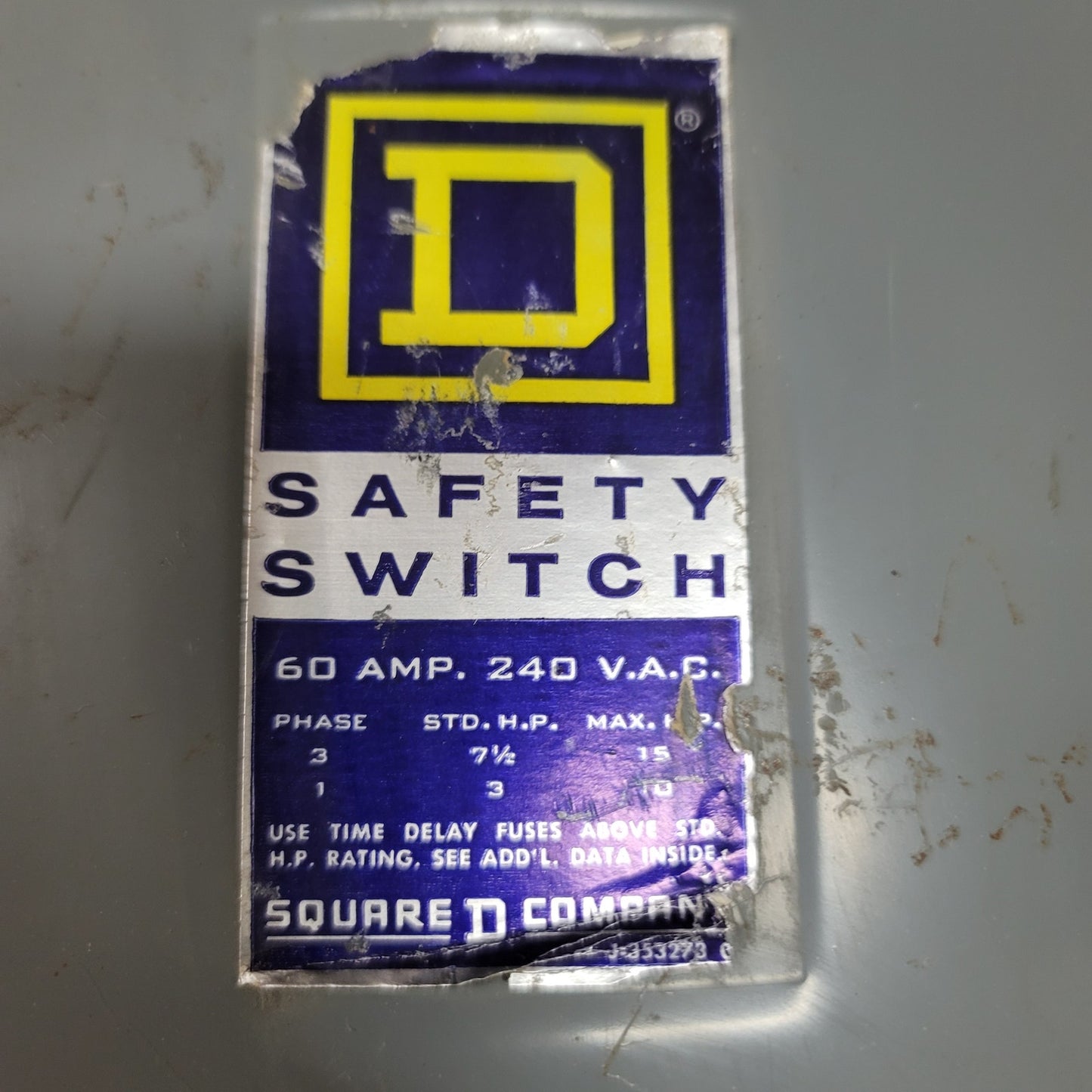 Square D D222N Safety Switch 60 AMP 240 V.A.C Phase 3 Fuse box UNUSED