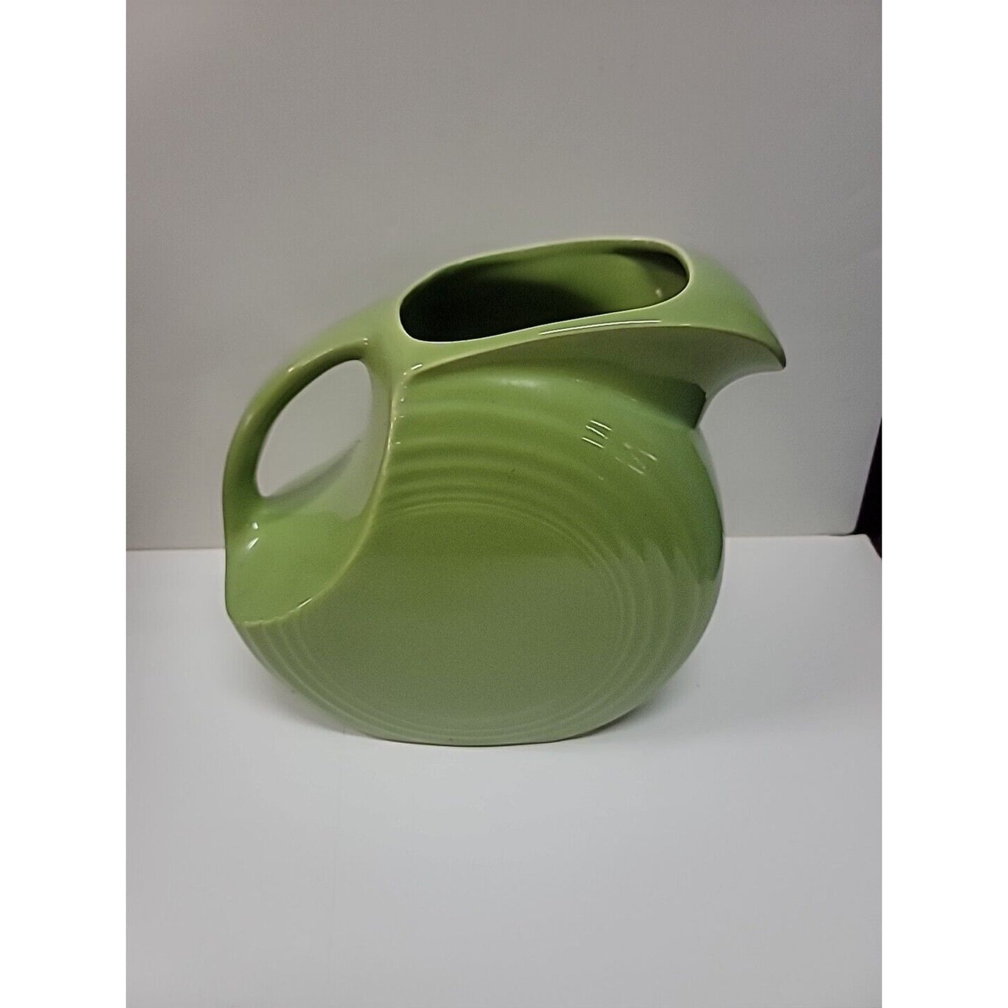 Fiestaware Fiesta Large Lemongrass Chartreuse Disk Pitcher 67oz Retired 1997-99