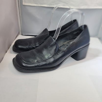 Mootsies Tootsies Black Low Heeled Slip On Womens Shoes Size 10