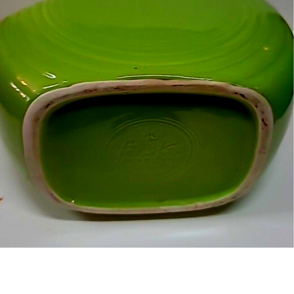Fiestaware Fiesta Large Lemongrass Chartreuse Disk Pitcher 67oz Retired 1997-99