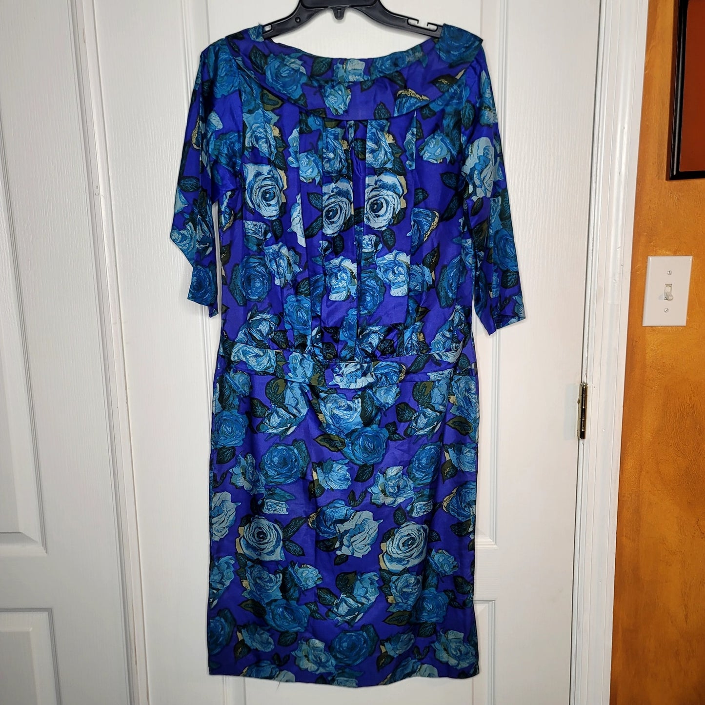 Vintage 50s taffeta dress blue floral 3/4 sleeve wiggle Mad Tv cocktail Medium