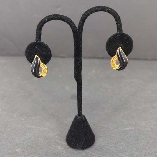 Vintage Gold Tone Black Enamel Teardrop Clip On Earrings Retro Modern Drop 1980s
