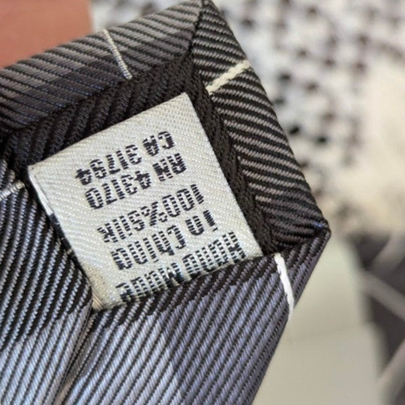 Geoffrey Beene Tie Grey Black Plaid Silk NWT Corpcore Modern Business
