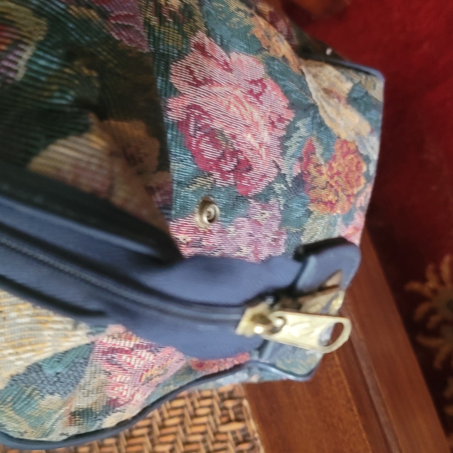 Vintage Concourse Poppins Style Floral Tapestry large carry bag suitcase Luggage