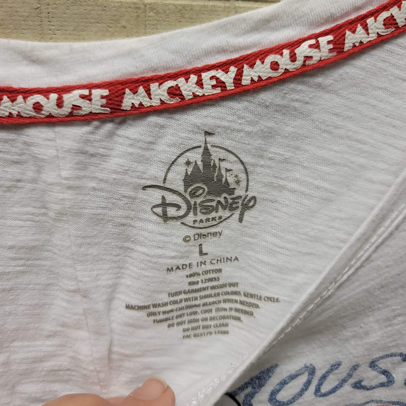 Disney Parks Size Large Short Sleeve White Mickey Cotton Faded Preowned