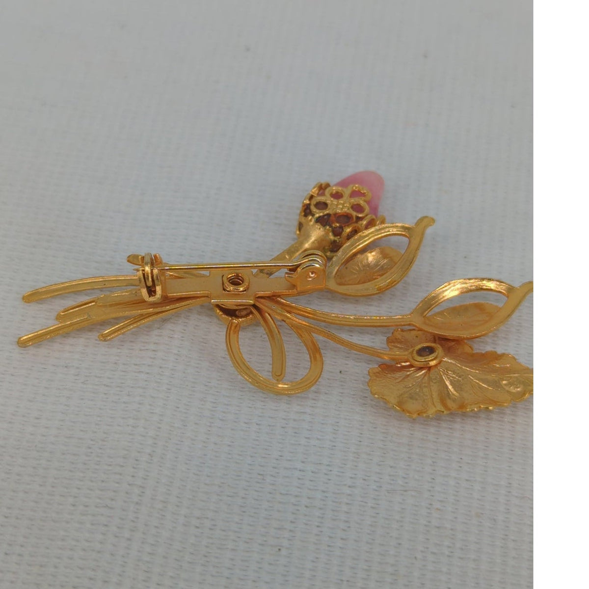 Vintage Gold-Tone Pink Floral Bouquet Brooch Pin Flower Spray