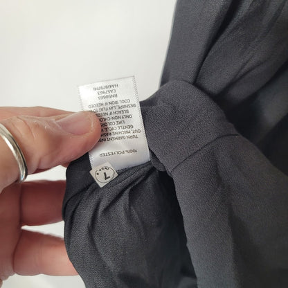 NEW Halogen Charcoal crew neck black blouse Small top crepe lined Sleeveless
