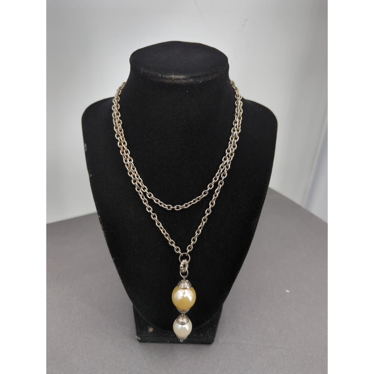 Vintage Fashion Necklace silvertone faux double pearl statement