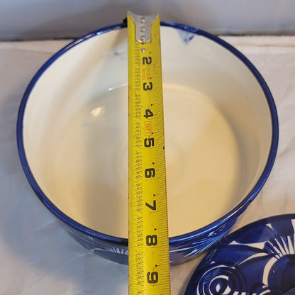 Hand painted Talavera Serving dish  tortilla Warmer Covered Blue White 8" x 3.5"