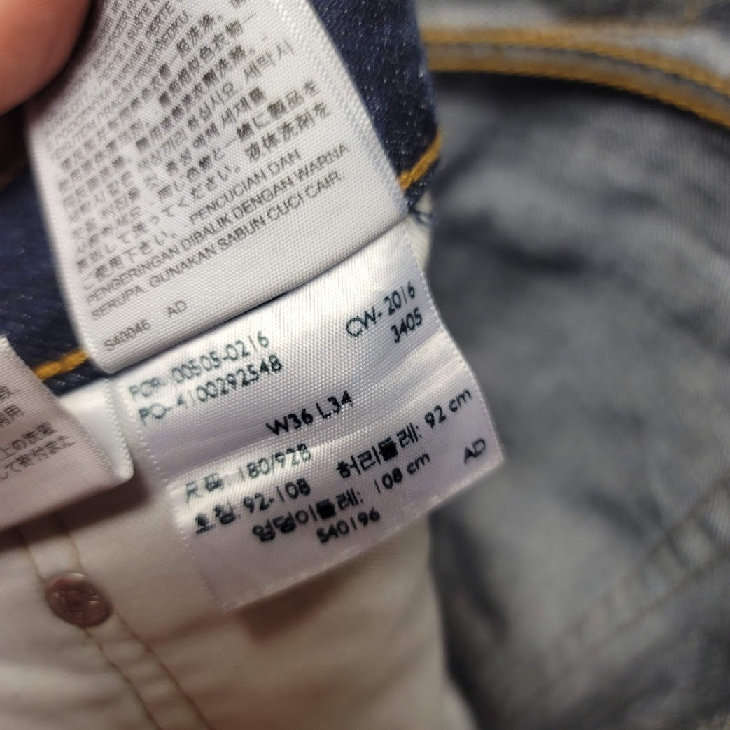 LEVI's STRAUSS blue denim jean 36" X 34" Pre-Owned straight leg dark wash