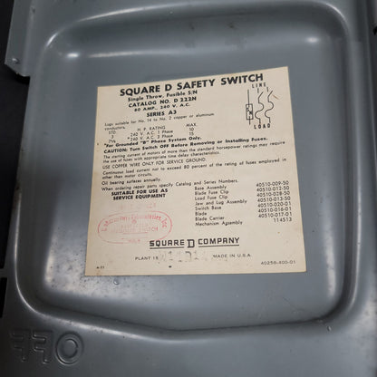 Square D D222N Safety Switch 60 AMP 240 V.A.C Phase 3 Fuse box UNUSED