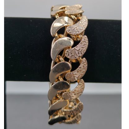 Vtg. Textured Smooth Gold Tone Curved Link Bracelet MCM Old Money High Quality