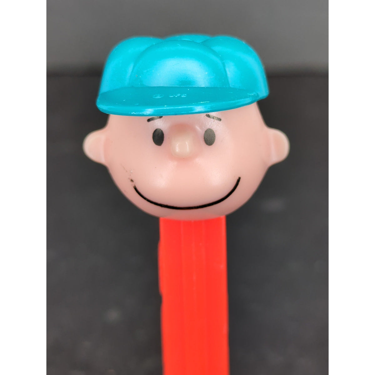 Vintage Charlie Brown PEZ Dispenser Peanuts Gang Blue Cap Red Stem