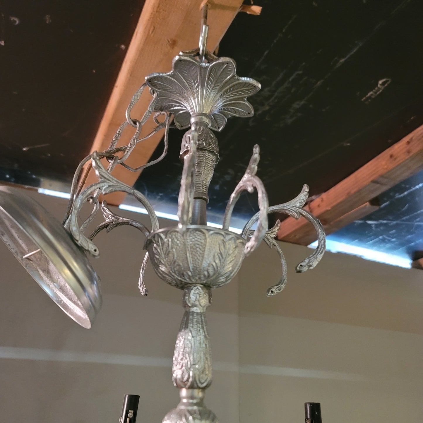 Vintage 8 light brass Chandelier Ornate French Style Hanging Lamp 24" x 20"