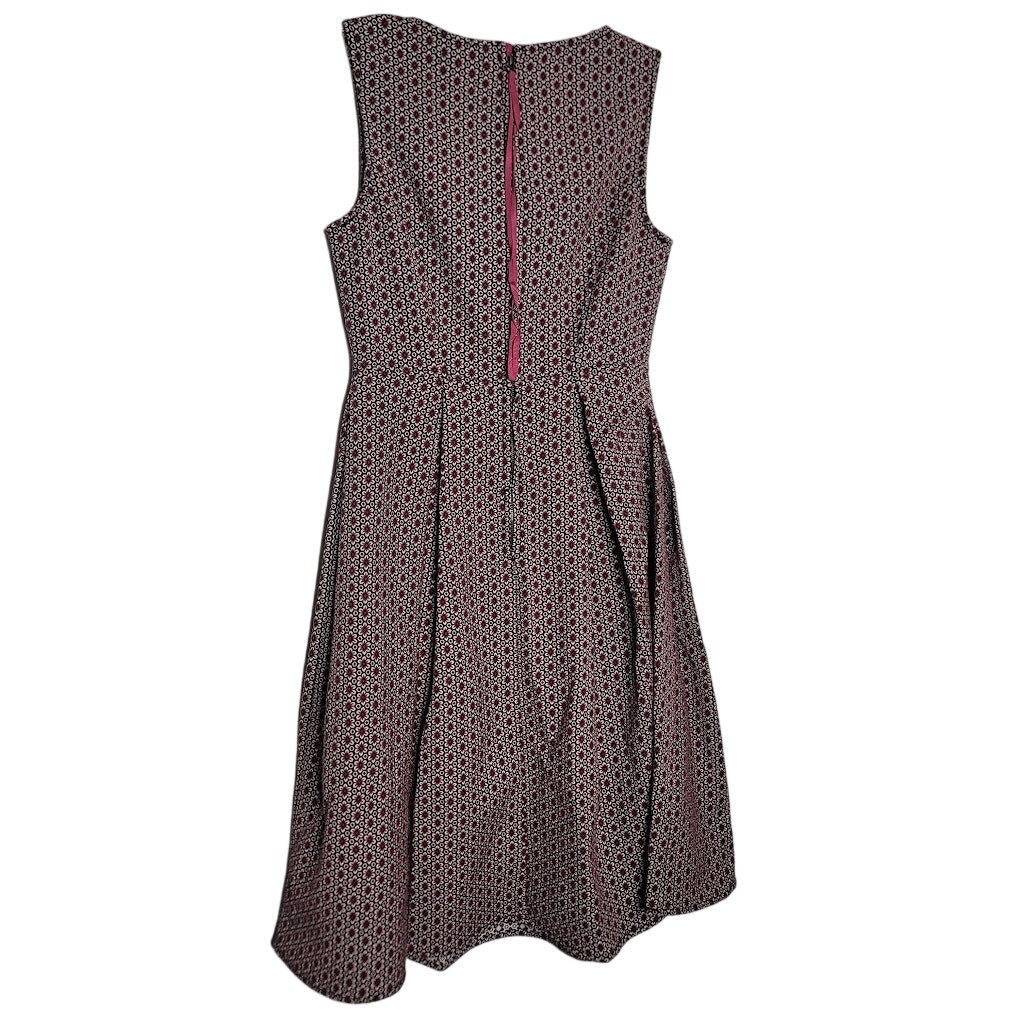 Max Studio Casual Spring floral Geometric Black Rose Size Small Dress sleeveless