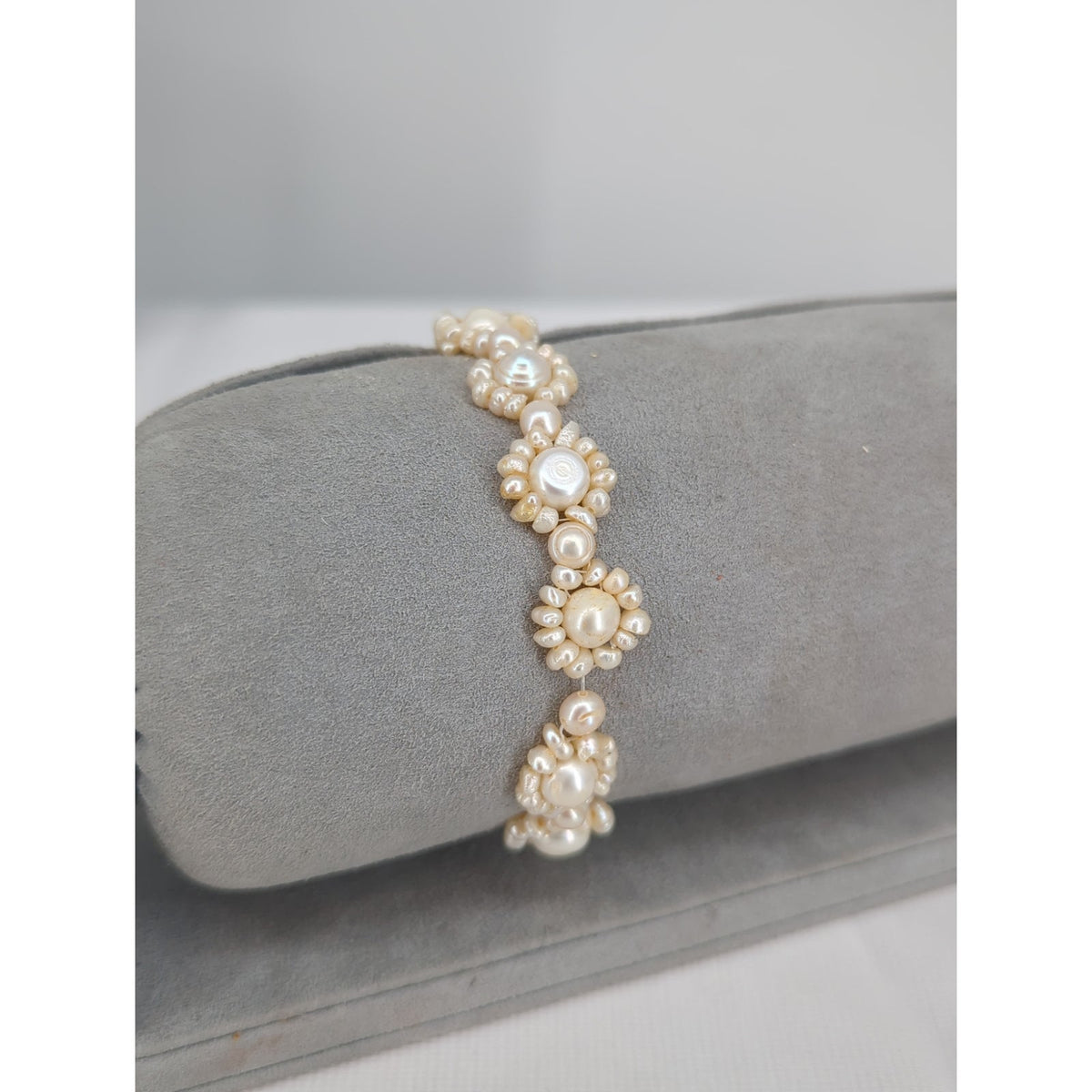 Vintage Pearl Cluster Flower Bracelet Daisy Link Cream Faux Pearls