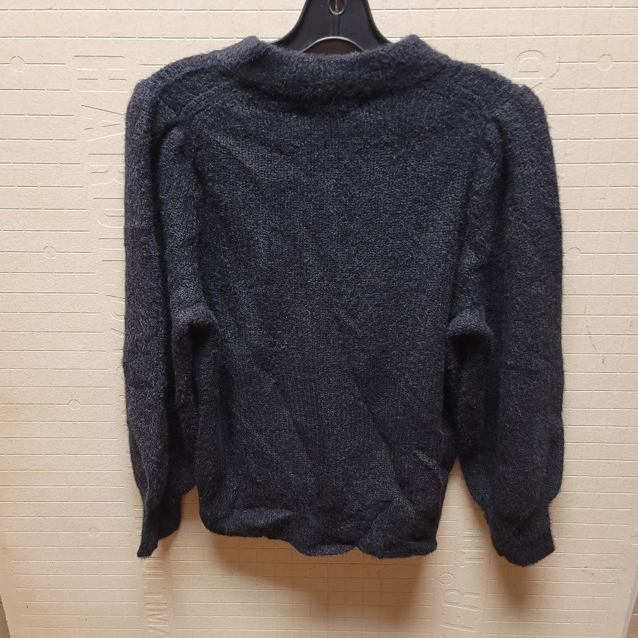 Madewell size Medium long sleeve sweater crew neck fuzzy