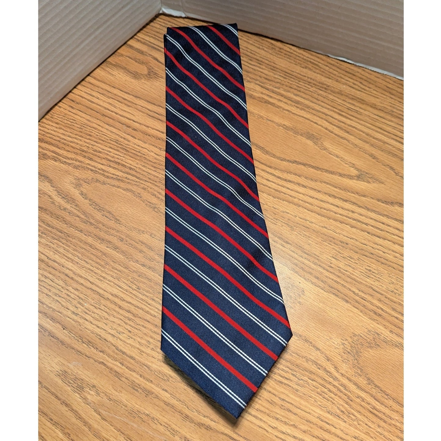 Men's Silk Necktie Tie Lauren Ralph Lauren Red White Blue Stripes