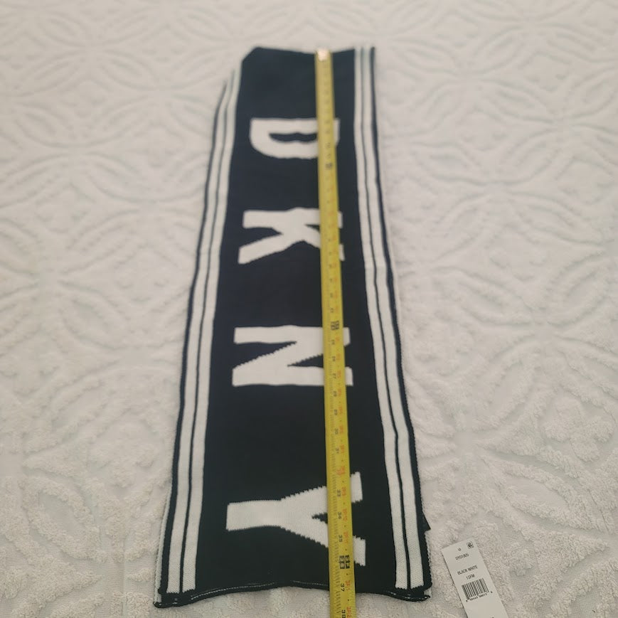 DKNY Stadium Logo Spellout Scarf Black & White NWT wrap winter cold weather