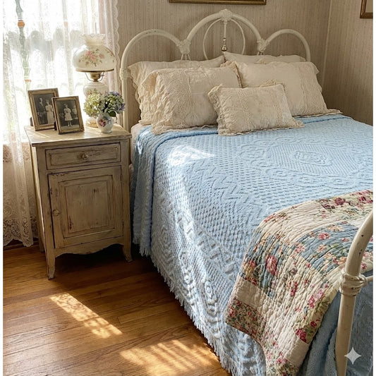 Vintage Blanket Chenille Fringe Blue White rounded bottom corner Bedspread