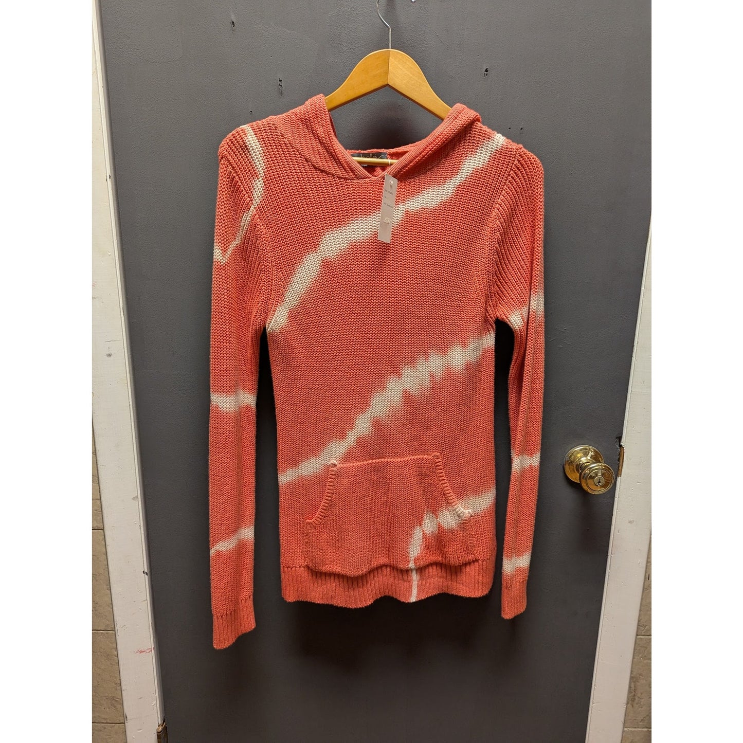Belle by Belline knit kangaroo pocket sweater hooded Size Small Terracotta white