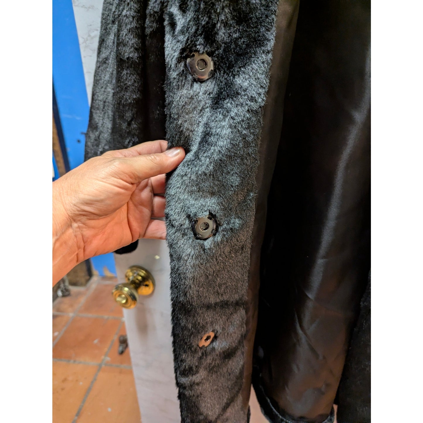 Time and Tru Cozy Size Medium 8-10 Black Faux Fur Long Winter Coat Luxe Glam
