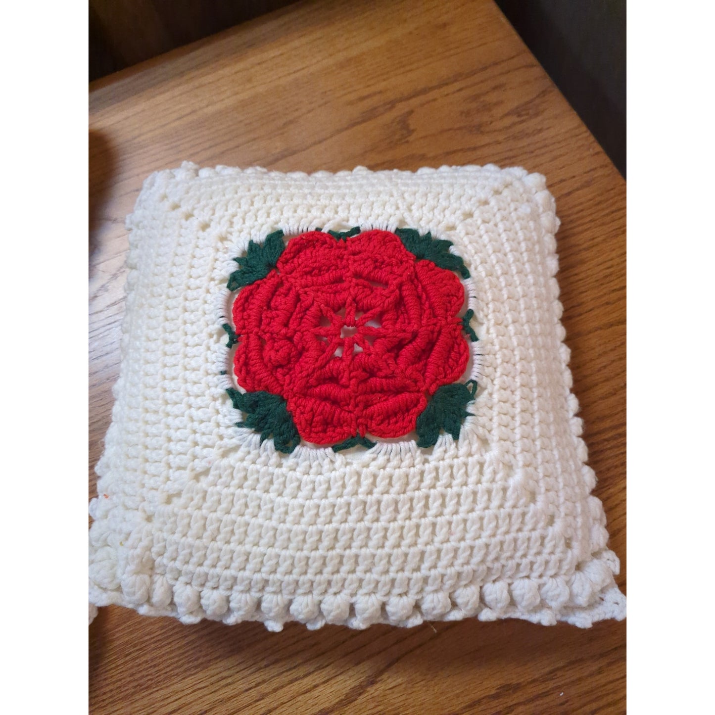 Handmde 96" x 116" King Rose 3D Blanket w/3 pillows white red green Afghan