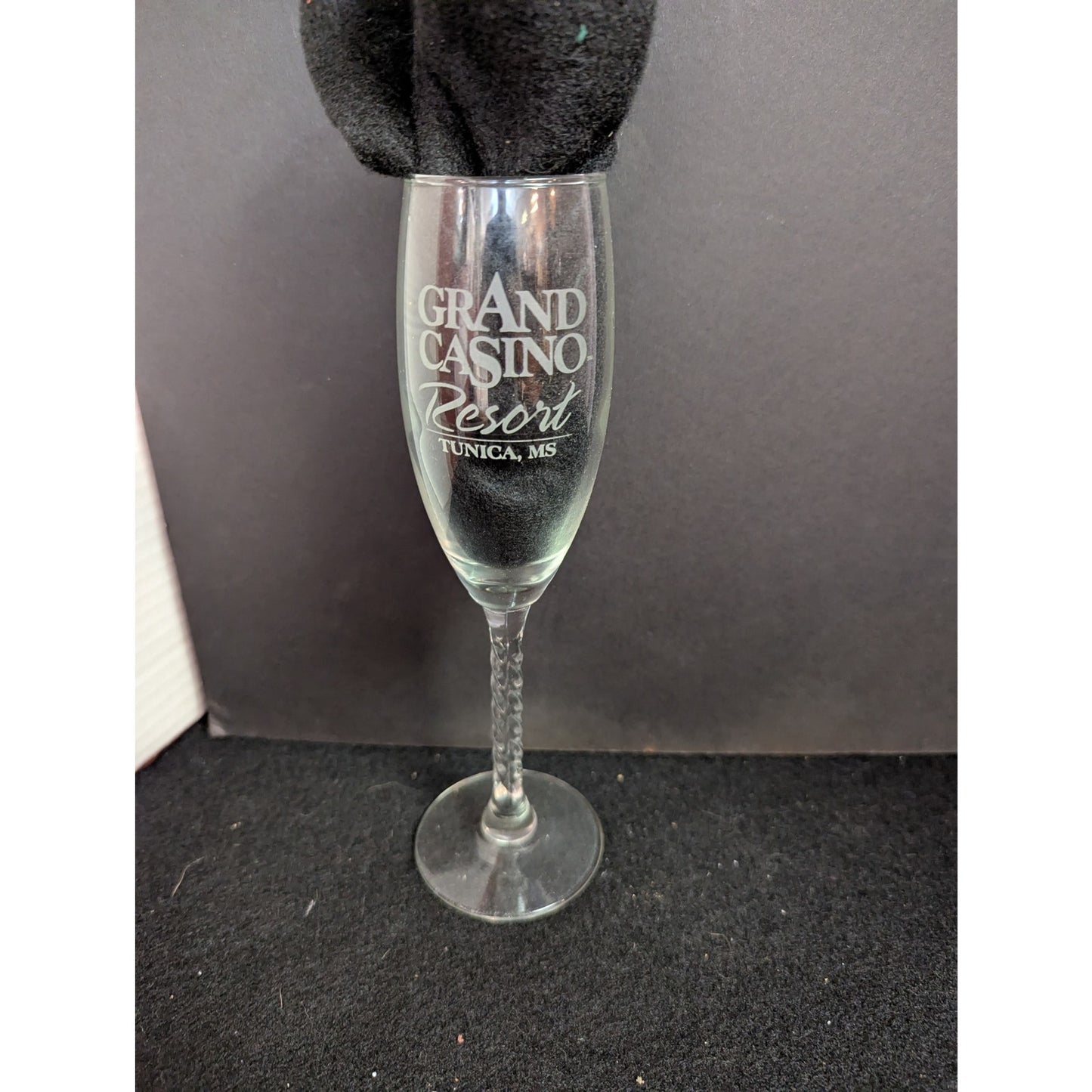Vintage Grand Casino Tunica Champagne Flutes Twisted Stem Barware Glasses Pair