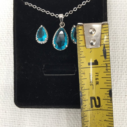 Vintage Pendant Necklace Faux Sapphire Set silvertone Matching pierced earrings