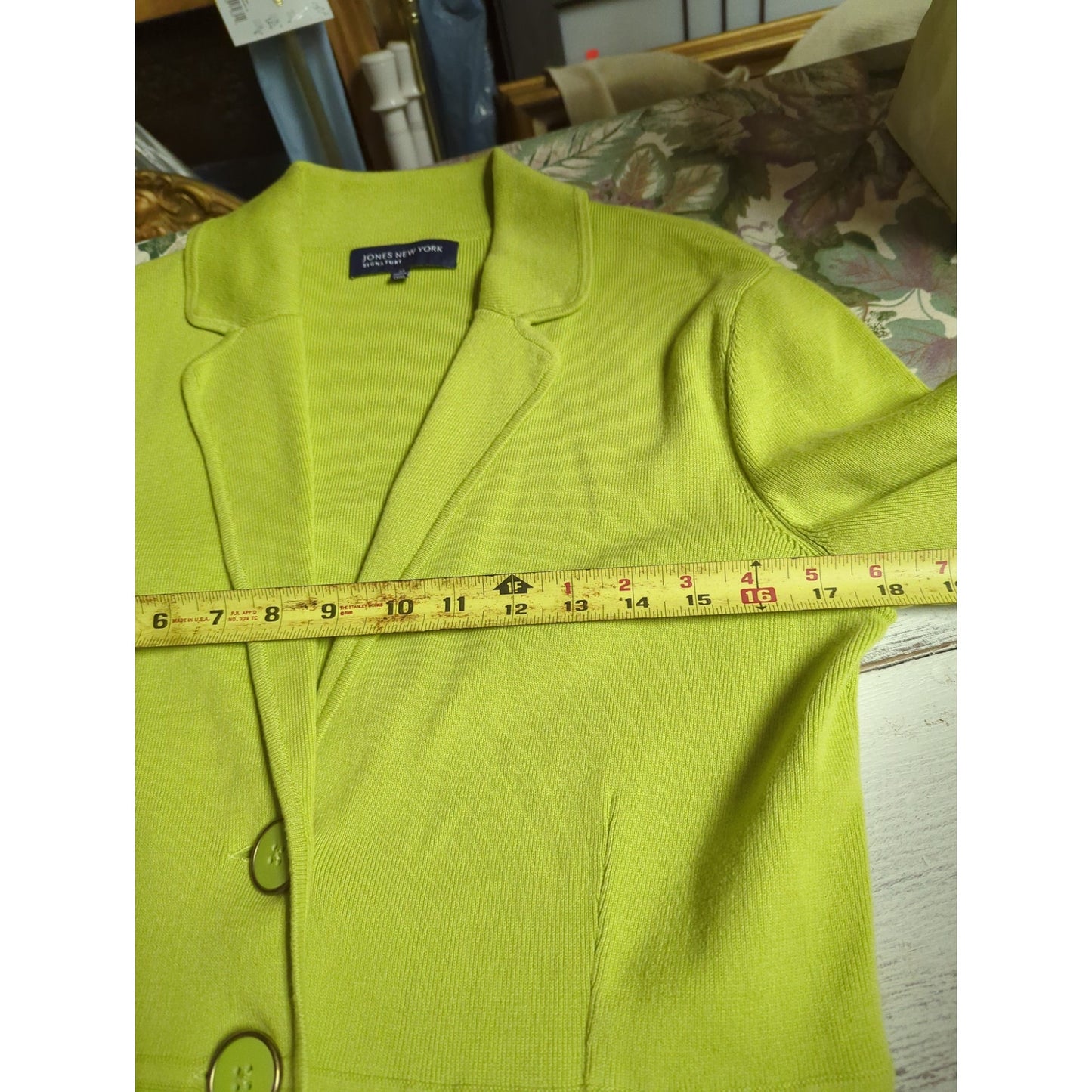 Jones New York Signature Lime Green Knit Cardigan Jacket Size Medium peplum