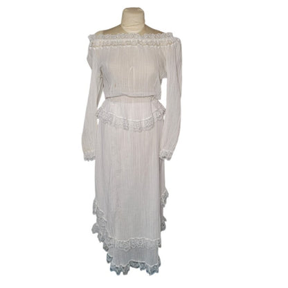 Vintage Roberta 2 Piece white skirt set peasant Cotton Blend Lace Med/ Large