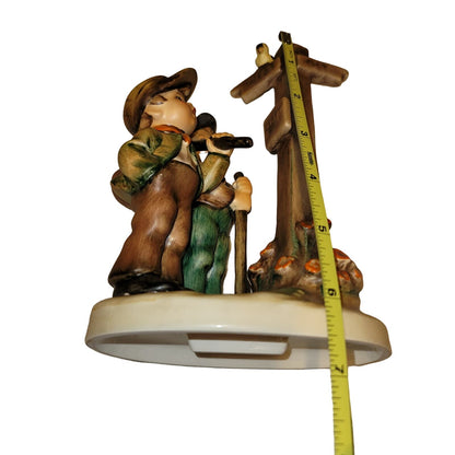 HUMMEL GOEBEL W Germany 331 Crossroads Boys Colorful Porcelain Figurine 6.75"